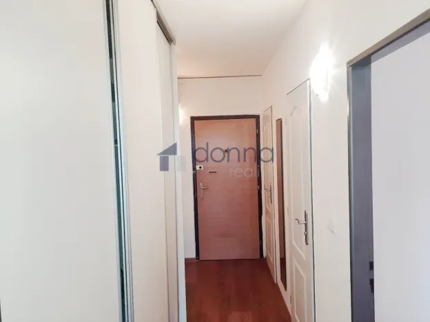 Pronájem bytu 2+kk, Praha, Brandlova, 47 m2