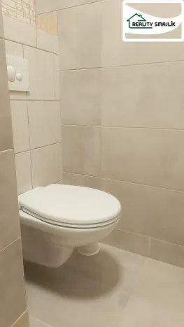 Pronájem bytu 1+kk, Cheb, Šeříková, 19 m2