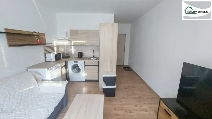 Pronájem bytu 1+kk, Cheb, Šeříková, 19 m2