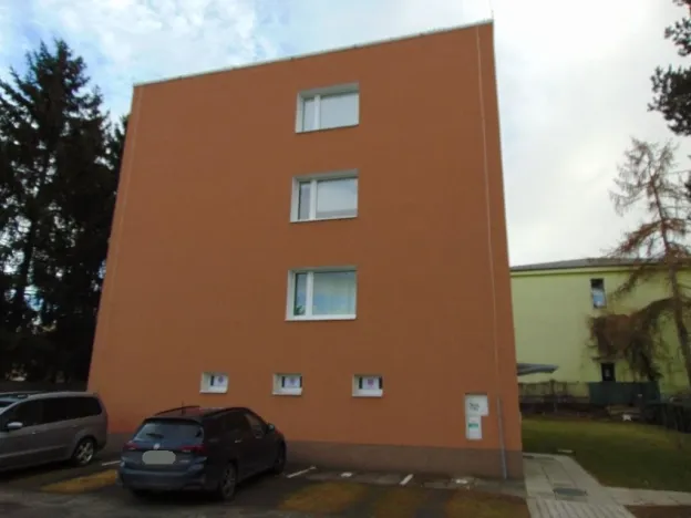 Dražba bytu 3+1, Hostivice, Kmochova, 64 m2