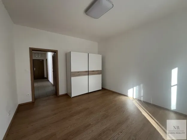 Pronájem bytu 4+kk, Karlovy Vary, Svahová, 111 m2