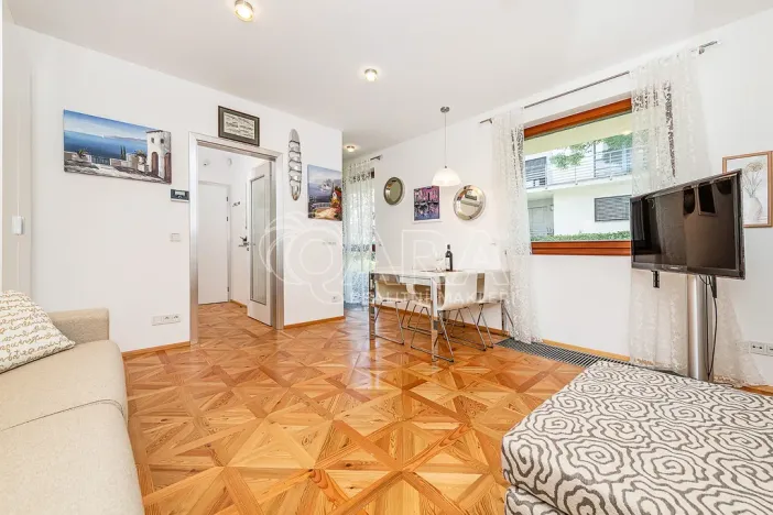 Prodej bytu 1+kk, Praha - Dejvice, Matějská, 33 m2