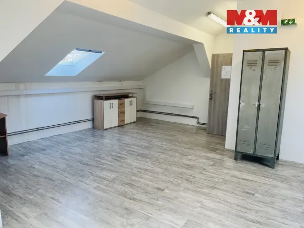 Pronájem kanceláře, Český Těšín, Mlýnská, 101 m2