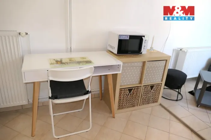 Pronájem bytu 1+kk, Loděnice, Spojovací, 21 m2