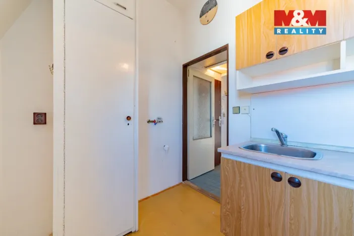 Prodej bytu 1+1, Aš, Vysoká, 31 m2