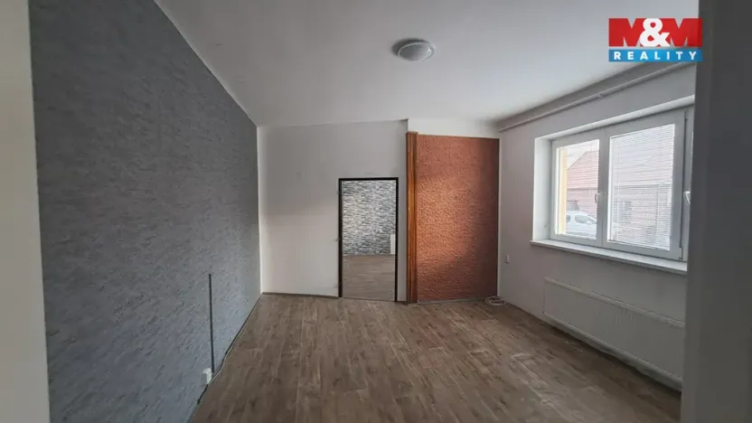 Prodej rodinného domu, Rohatec, Revoluční, 358 m2