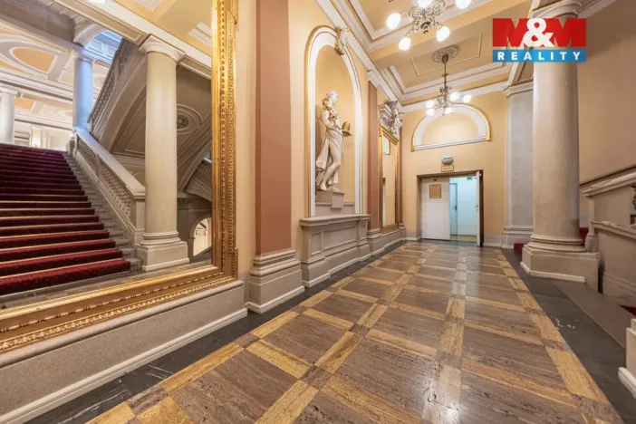 Pronájem kanceláře, Praha - Vinohrady, náměstí Míru, 74 m2