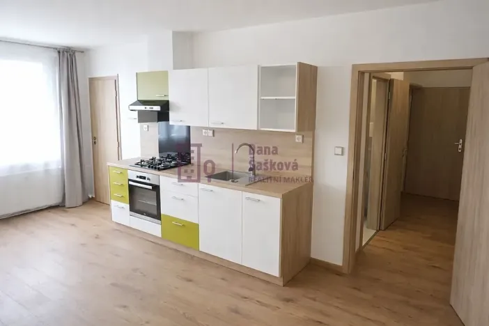 Prodej bytu 2+kk, Jindřichův Hradec, sídliště Vajgar, 41 m2