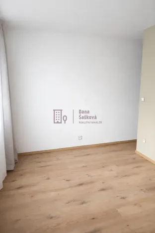 Prodej bytu 2+kk, Jindřichův Hradec, sídliště Vajgar, 41 m2