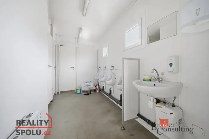 Pronájem skladu, Stěžery, 75 m2