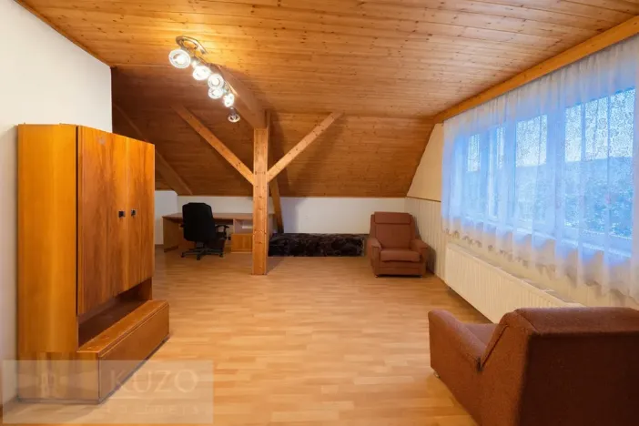 Pronájem bytu 2+1, Číhalín, 70 m2