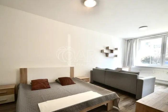 Prodej bytu 1+1, Milovice - Mladá, Višňová, 42 m2