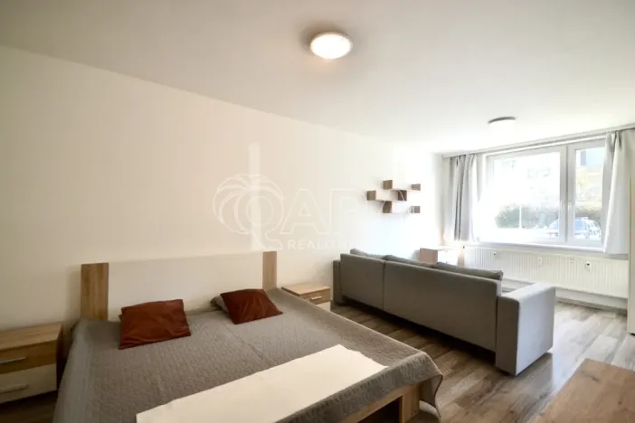 Prodej bytu 1+1, Milovice - Mladá, Višňová, 42 m2