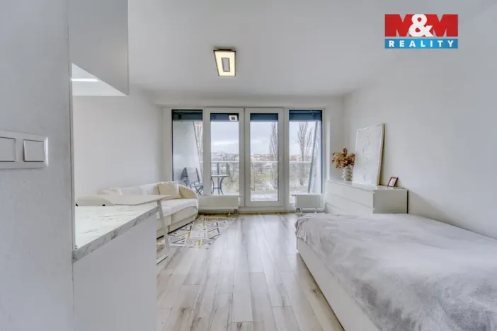 Prodej bytu 1+kk, Plzeň - Východní Předměstí, Slovanská, 39 m2