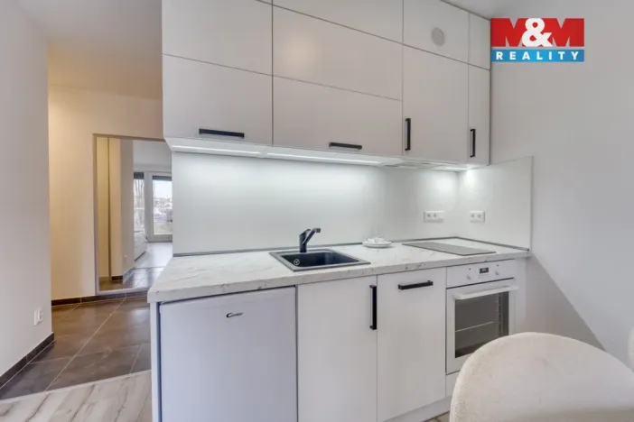 Prodej bytu 1+kk, Plzeň - Východní Předměstí, Slovanská, 39 m2