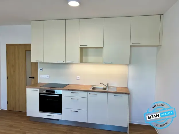 Pronájem bytu 2+kk, Opava, Přemyslovců, 34 m2