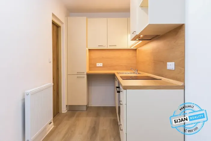 Pronájem bytu 2+1, Opava, Krnovská, 39 m2