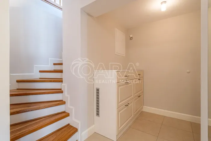 Pronájem bytu 4+kk, Praha - Staré Město, Vězeňská, 149 m2