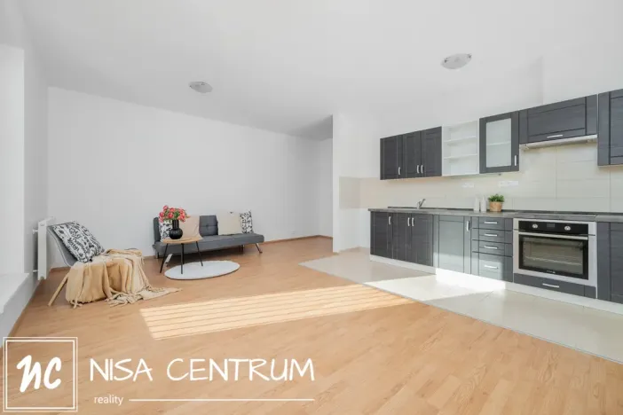 Pronájem bytu 2+kk, Liberec - Liberec II-Nové Město, Na Poříčí, 53 m2