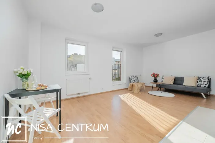 Pronájem bytu 2+kk, Liberec - Liberec II-Nové Město, Na Poříčí, 53 m2