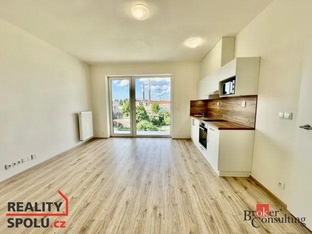 Pronájem bytu 1+kk, Brno - Trnitá, Křenová, 32 m2