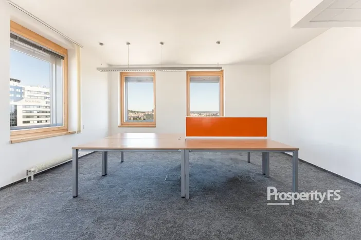 Pronájem kanceláře, Brno - Štýřice, Pražákova, 240 m2