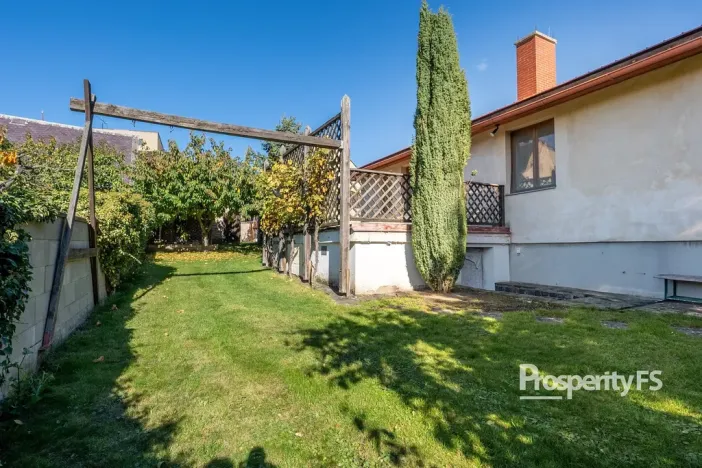 Prodej rodinného domu, Liběšice, 247 m2