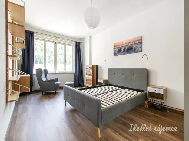 Pronájem bytu 2+kk, Praha - Karlín, Křižíkova, 49 m2