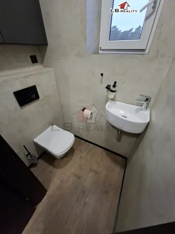 Pronájem bytu 3+1, Kolín, Kpt. Jaroše, 95 m2