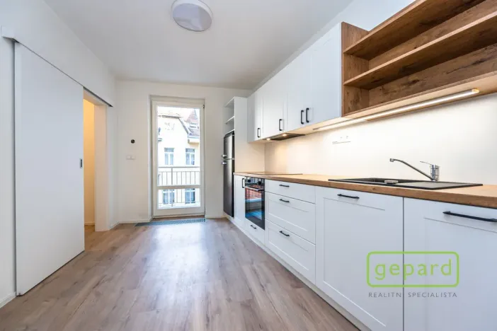 Pronájem bytu 1+1, Praha - Smíchov, Pod Barvířkou, 32 m2