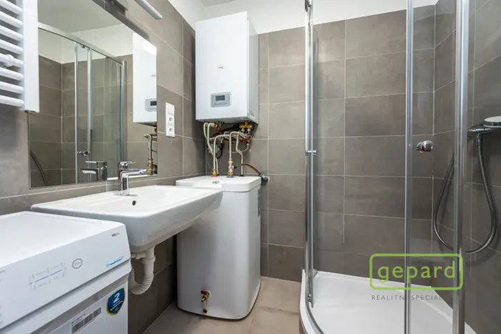 Pronájem bytu 1+1, Praha - Smíchov, Pod Barvířkou, 32 m2