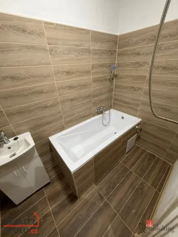 Pronájem bytu 2+kk, Břidličná, Dlouhá, 51 m2