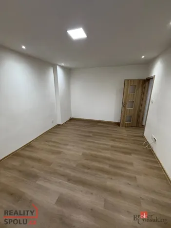Pronájem bytu 2+kk, Břidličná, Dlouhá, 51 m2