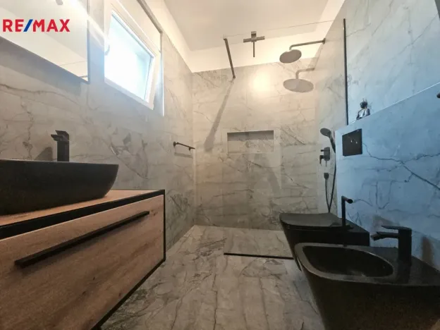 Prodej bytu 4+kk, Brodarica,Chorvatsko, 135 m2