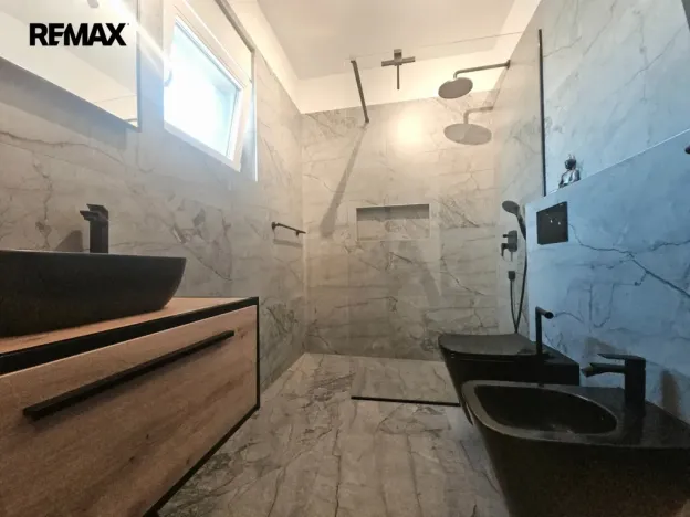 Prodej bytu 4+kk, Brodarica,Chorvatsko, 135 m2