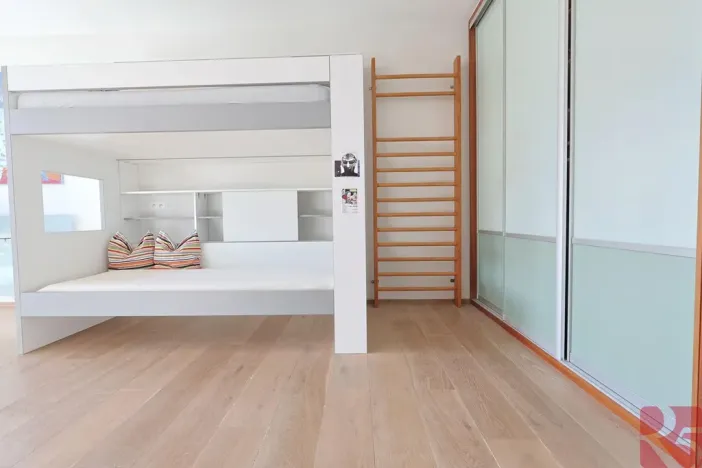 Prodej bytu 4+kk, Praha - Uhříněves, V bytovkách, 116 m2