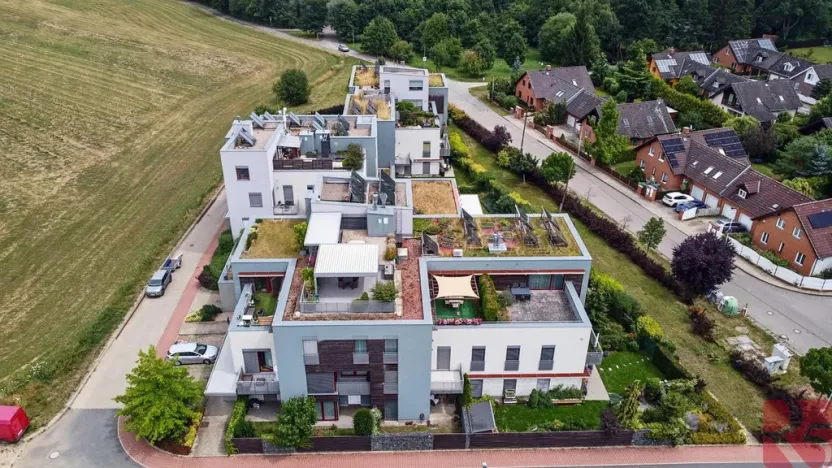 Prodej bytu 4+kk, Praha - Uhříněves, V bytovkách, 116 m2