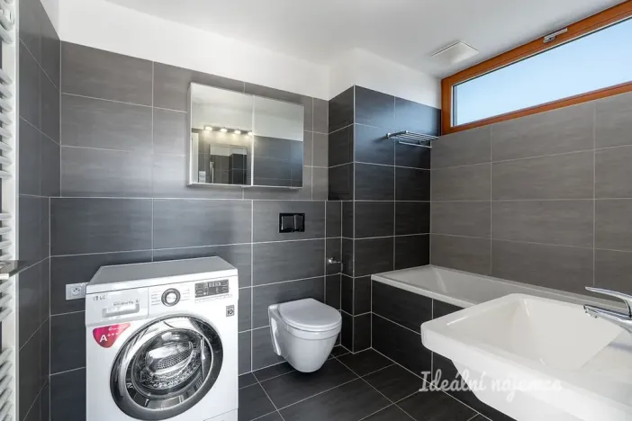 Pronájem bytu 2+kk, Praha - Hloubětín, Modrého, 58 m2