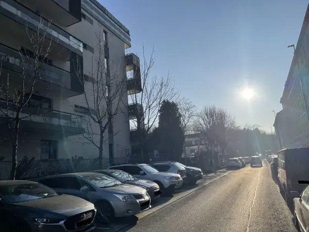 Pronájem garážového stání, Praha - Libeň, V mezihoří, 20 m2