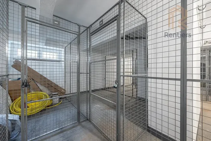 Pronájem bytu 1+kk, Praha - Střešovice, Myslbekova, 30 m2