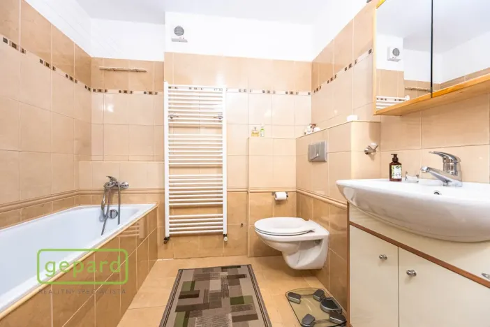 Pronájem rodinného domu, Praha, Čenovická, 125 m2