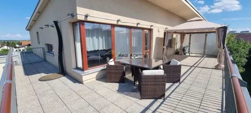 Pronájem bytu 3+kk, Praha - Štěrboholy, Laudonova, 135 m2