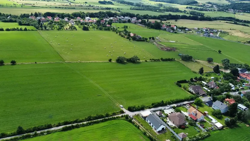 Prodej pozemku pro bydlení, Skuhrov, 1019 m2