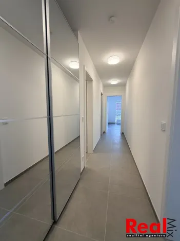 Pronájem bytu 3+kk, Pohořelice, U Kasáren, 69 m2