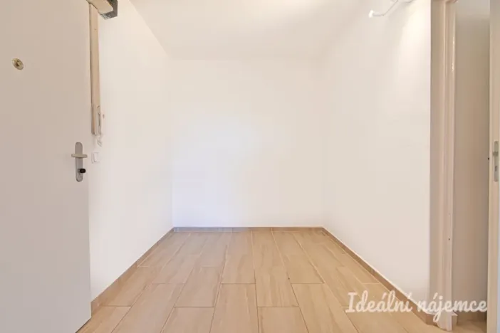 Pronájem bytu 3+1, Brno, Čejkovická, 65 m2