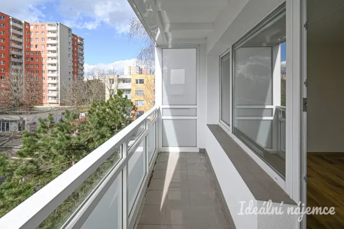 Pronájem bytu 3+1, Brno - Židenice, Čejkovická, 65 m2
