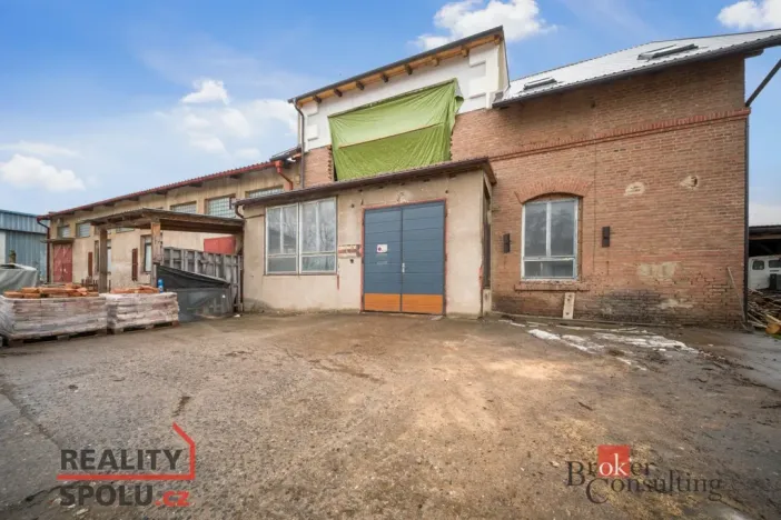 Pronájem skladu, Stěžery, 146 m2