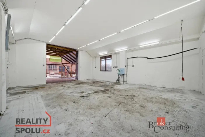 Pronájem skladu, Stěžery, 56 m2