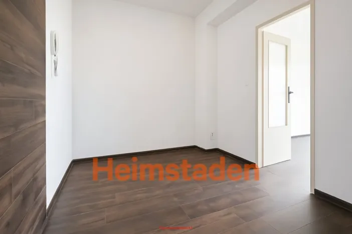 Pronájem bytu 1+kk, Havířov - Město, Mánesova, 36 m2