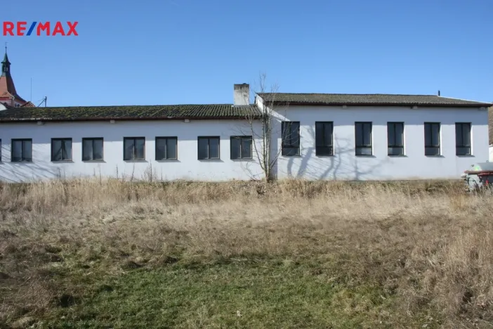 Pronájem komerční nemovitosti, Oslov, 430 m2